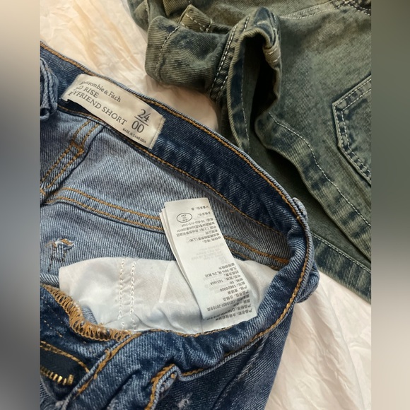 Two pair of jeans shorts - Picture 10 of 13